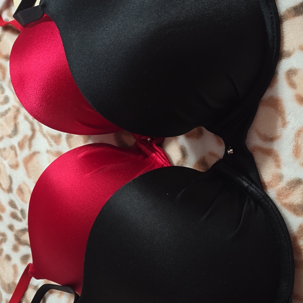 Maidenform Comfort Devotion Black and Red Bra Duo - Picture 5 of 5